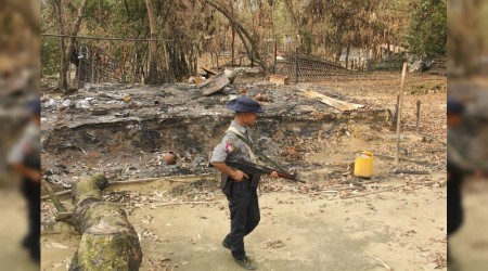  Myanmar ordusu sava suu iliyor