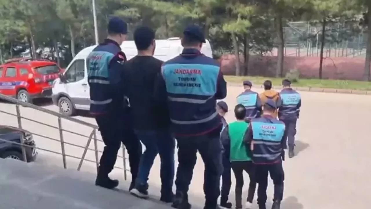 "Narkoçelik-16" operasyonlarında 366 uyuşturucu satıcısı yakalandı