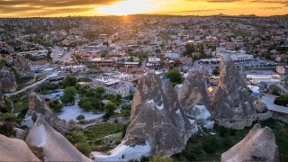 Nevşehir: Kapadokya’nın kalbinde tarih ve doğanın dansı