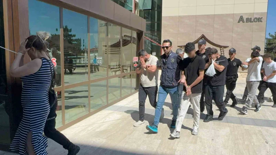 Nevşehir merkezli 120 milyon liralık dolandırıcılık operasyonu: 17 tutuklama
