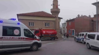 Niğde'de bir kişi kendini cami tuvaletinde yakmak istedi