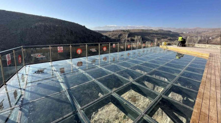 Niğde'de cam seyir terası yapıldı