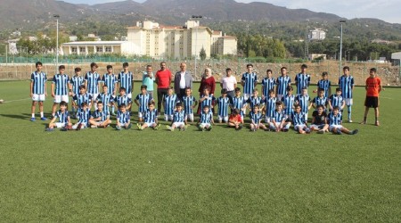 Oğlu için kulüp kuran anne