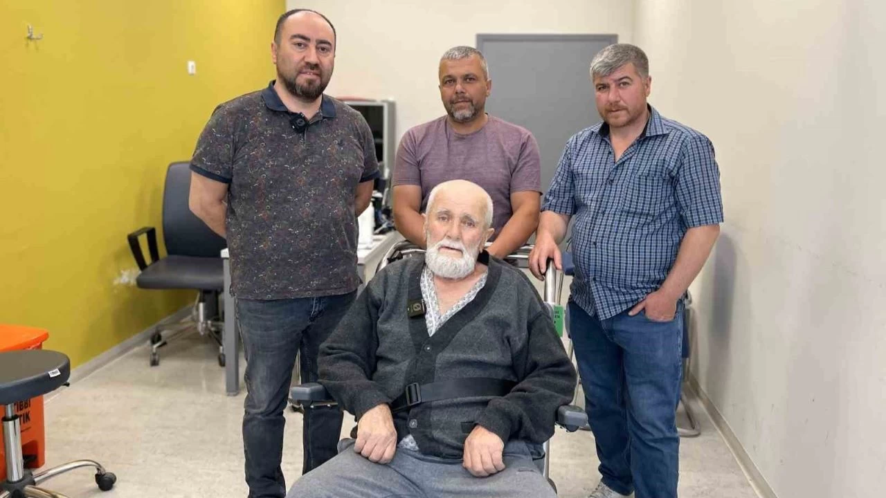 Oğlunun kalp masajı babasına hayat verdi