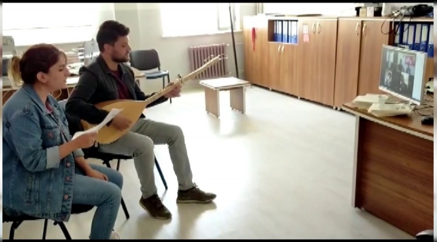 ��retmenlerden ��rencilere sazl� motivasyon