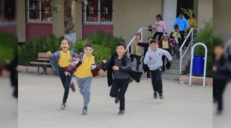 Okullarda ara tatil için son ders zili çalacak