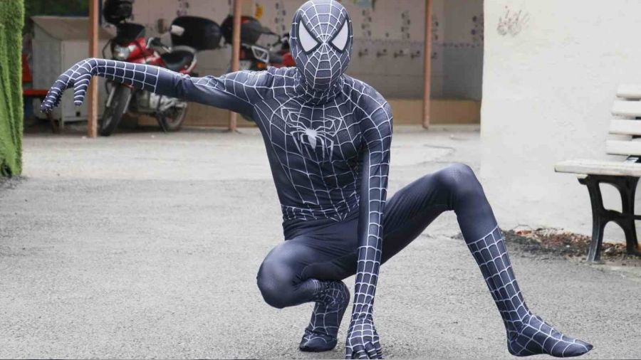 'Örümcek Adam' da oyunu kullandı