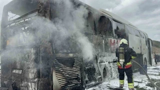 Otobüs yangınında 13 yolcu ve 3 personel ölümden döndü