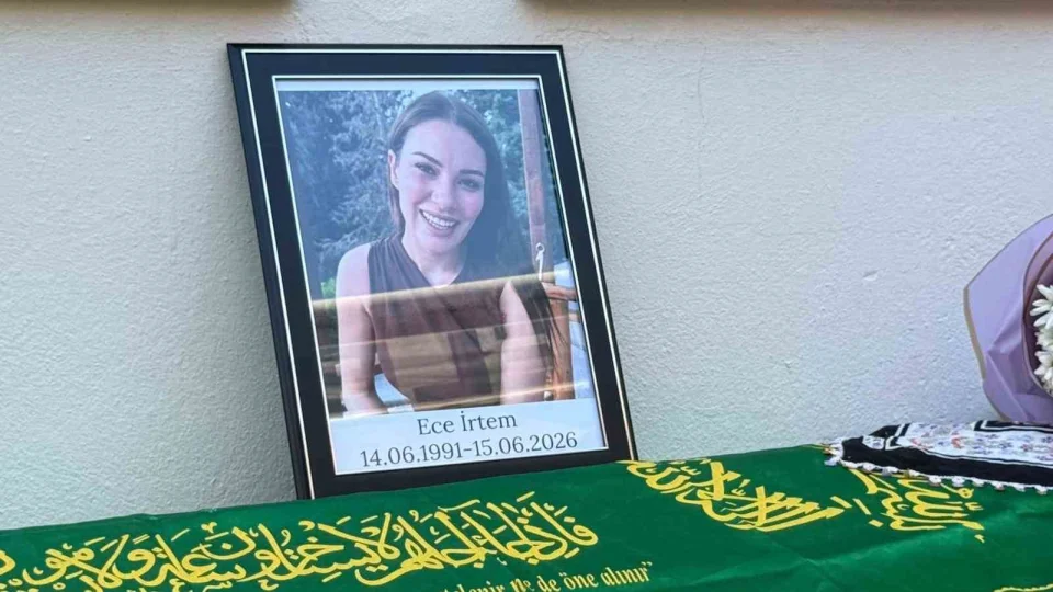 Oyuncu Ece İrtem son yolculuğuna uğurladı