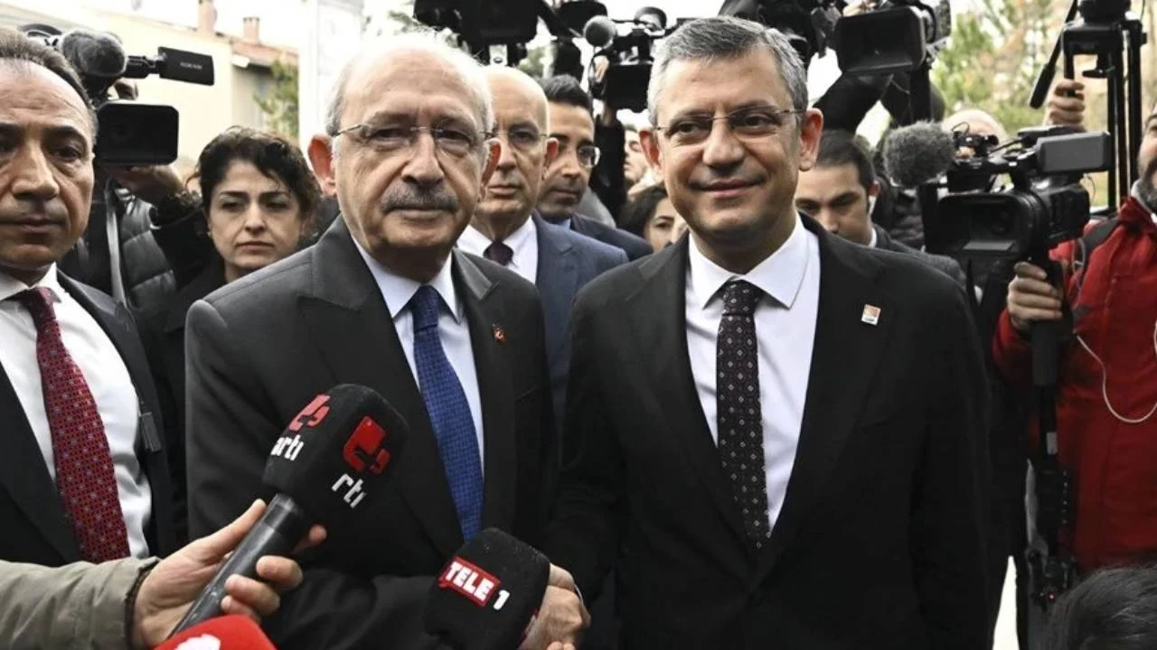 Özgür Özel, Erdoğan görüşmesi öncesi eski genel başkanları aradı