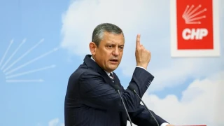 Özgür Özel, olağanüstü kurultay için imza sürecinin başladığını açıkladı