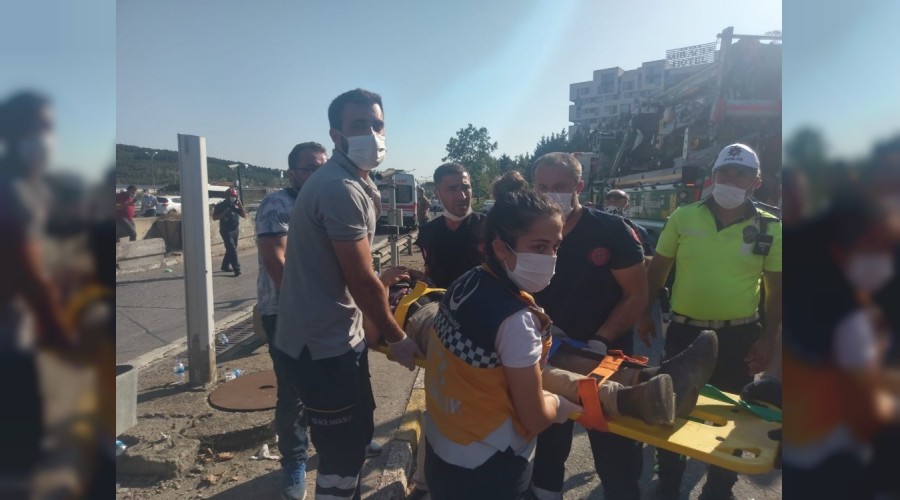 Pendik'te feci otobüs kazası: 24 yaralı