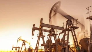 Petrol fiyatlarında riskler düşüşü sınırlıyor