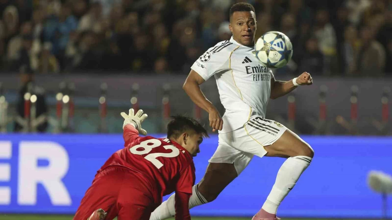 Real Madrid 5 att, Mbappe hat-trick yapt
