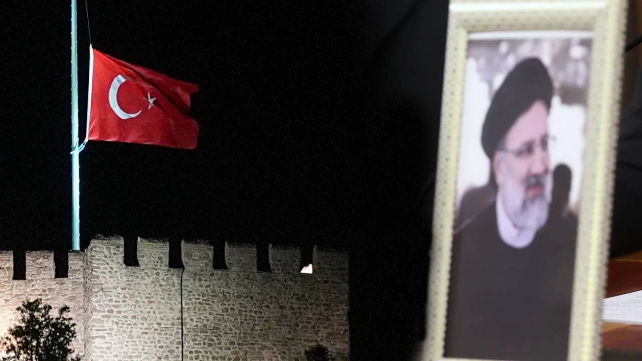 Reisi için 'Milli Yas' ilan edildi, Türkiye'de bayraklar yarıya indirildi
