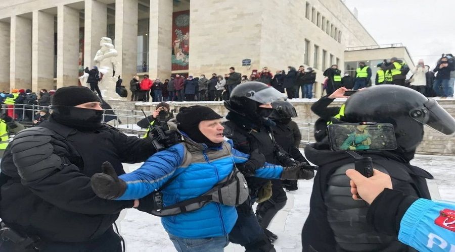 Rusya'da birçok kentte hareketlilik devam ediyor