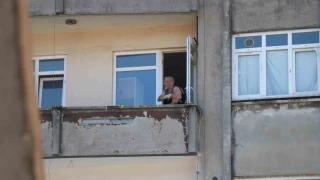 Sakarya'da eski polis, sevgilisini boğazından defalarca bıçakladı