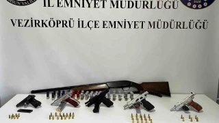 Samsun'da huzur uygulamasında 5 adet tabanca ele geçirildi