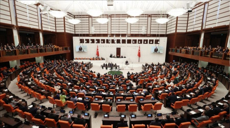 Sansür düzenlemesinde 12 madde daha kabul edildi