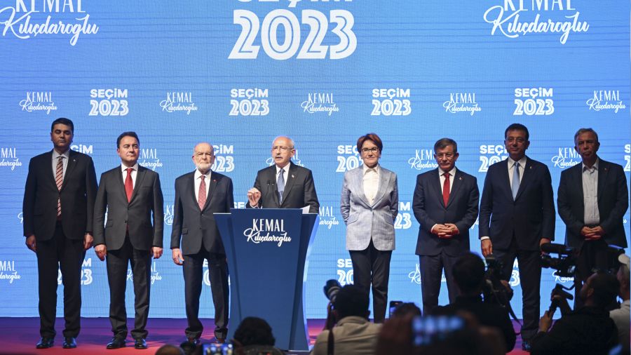 'Se�im balkonda kazan�lmaz'