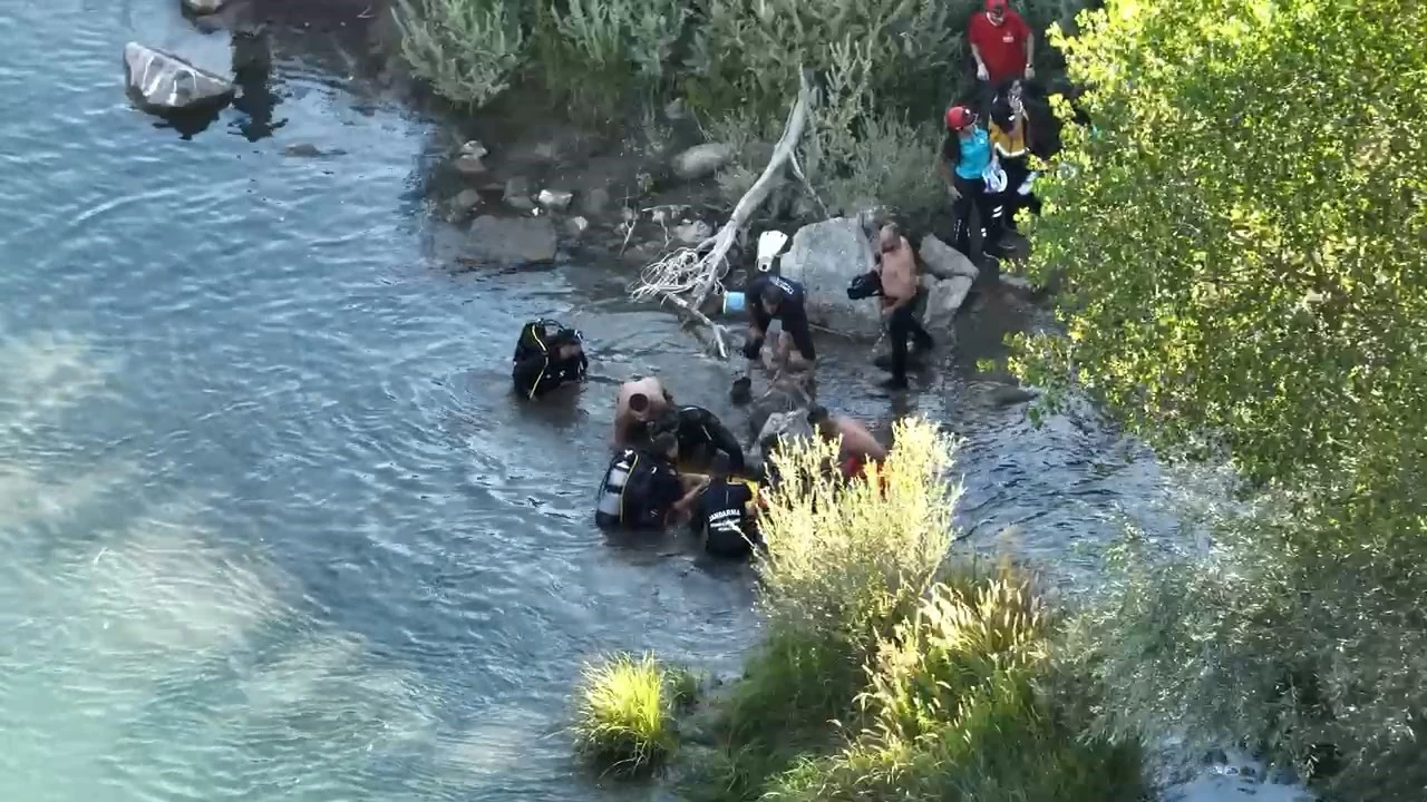 Serinlemek iin aya giren gen bouldu