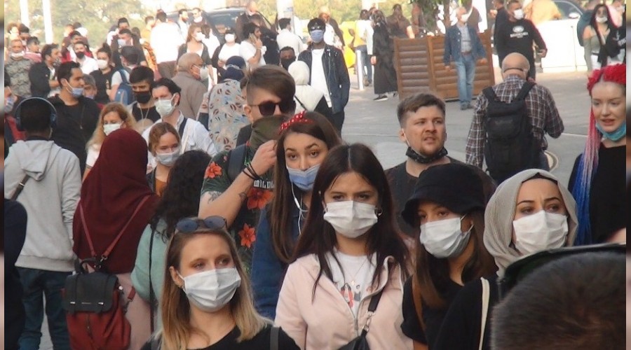 Sıcak havayı gören kendini dışarı attı