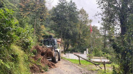 Şiddetli sağanak yağış Rize'yi olumsuz etkiledi