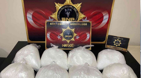 Siirt'te 8 kilogram uyuturucu madde ele geirildi: 2 gzalt