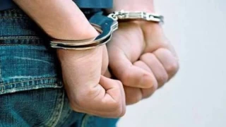 rnak'ta "dosya kapatma" iddiasyla 2 polis memuru tutukland