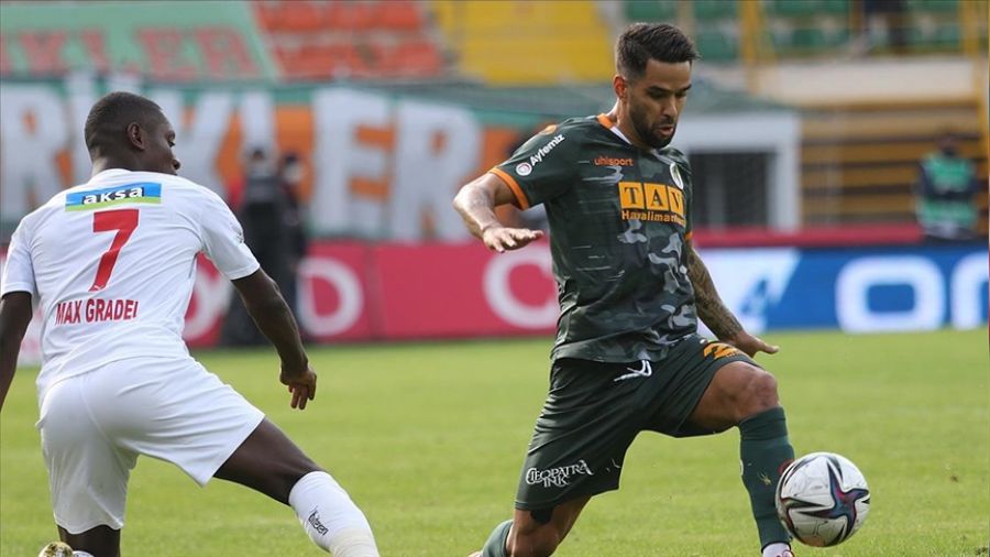 Sivasspor final i�in sahada