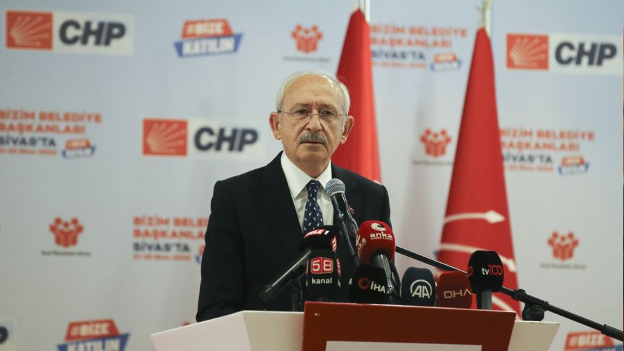 'Siyaset zenginleşme aracı değildir'