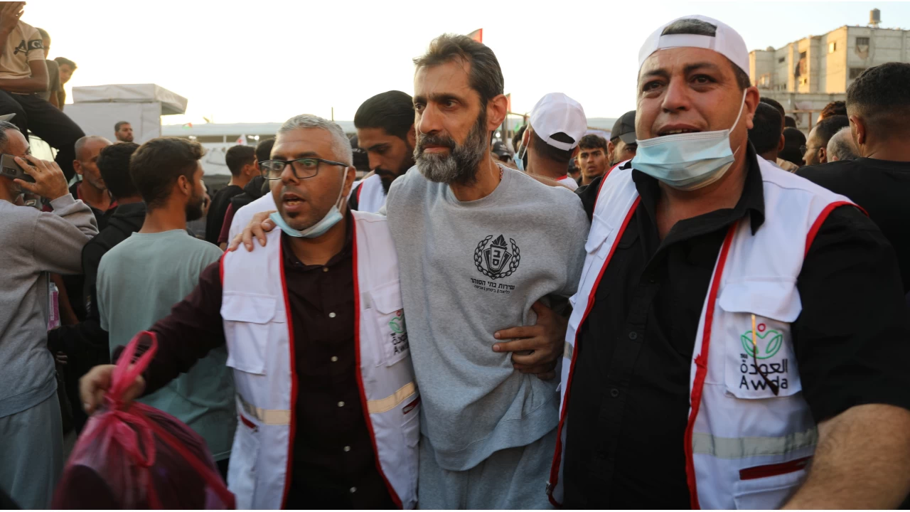 Siyonist Yahudiler, Nazilerden beter