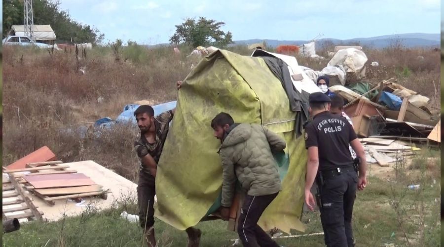  Sultangazi'deki Adana Mahallesi yerle bir edildi