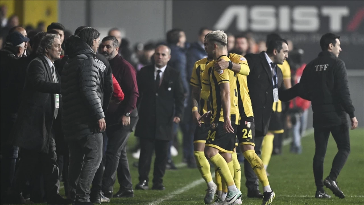 Takımın sahadan çekilmesi Yakın'ı etkiledi