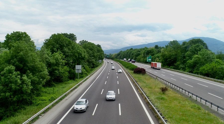 "Tam kapanma"n�n sona ermesiyle �stanbul'a d�n�� yolculu�u ba�lad�