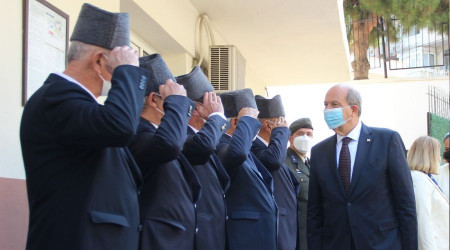 Tatar, İzmir'de Kıbrıs gazileriyle buluştu