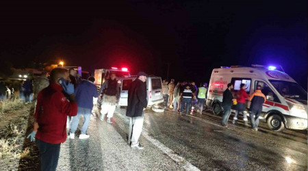 Tatvan-Hizan karayolunda trafik kazası