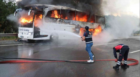 TEM'de yolcu otobüsü alev alev yandý