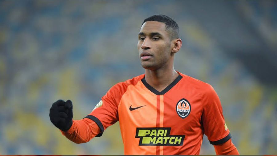 Tete Fenerbahçe'den haber bekliyor