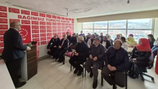 Tokat�ta Prof. Dr. Haydar Ba� i�in vefa bulu�mas�: Fikirleri ve dualar� g�n�llerde yank�land�