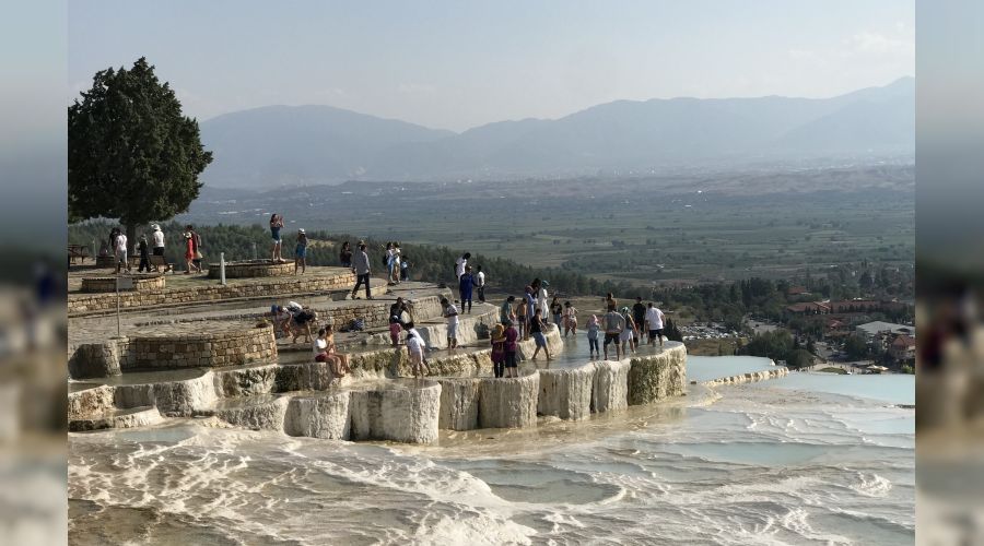 Turizm sekt�r� yerli turisti ke�fetti