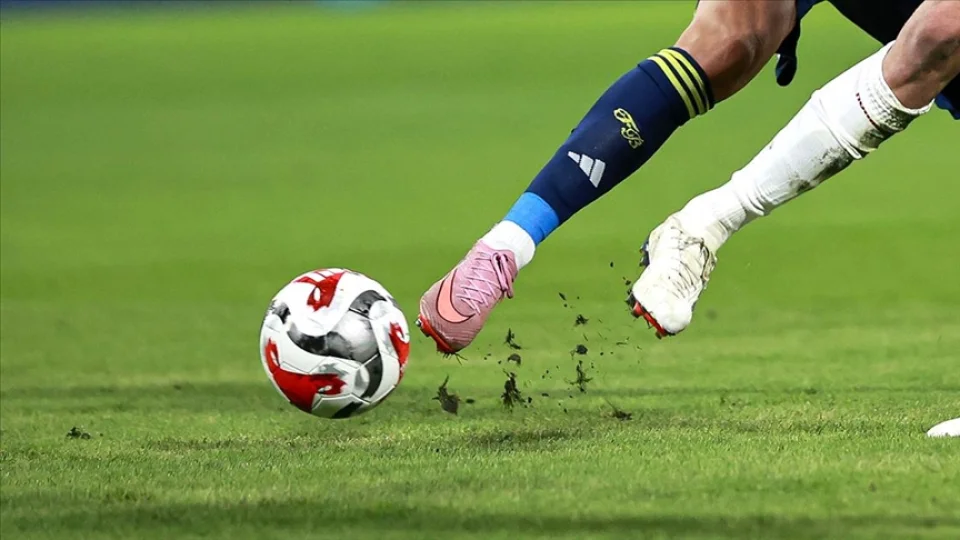 Türk futbolunun önde gelen kulüpleri Beşiktaş, Fenerbahçe, Galatasaray ve Trabzonspor, Haziran 2025-Mayıs 2026 hesap döneminde toplam 45,4 milyar lira gelir elde etti