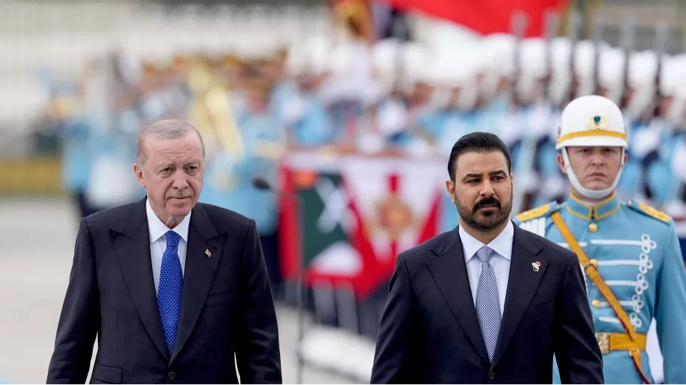 T�rkiye ile Irak aras�nda ger�ekle�tirilen resmi temaslarda imza t�reni beklenmedik bir krizle g�lgelendi