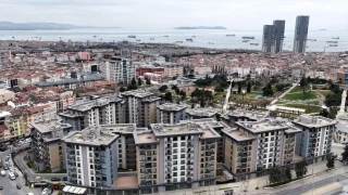 Türkiye'nin birçok kentinde hız kazanan kentsel dönüşüm çalışmalarıyla birlikte inşaat sektöründe ücretli çalışan sayısı da mayısta 1 milyon 933 bini aşarak tüm zamanların en yüksek mayıs ayı seviyesine çıktı