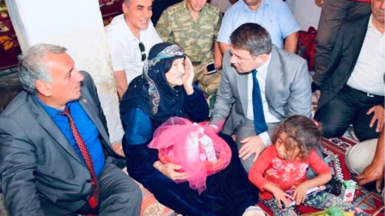 T�rkiye'nin en ya�l� kad�n� hayat�n� kaybetti