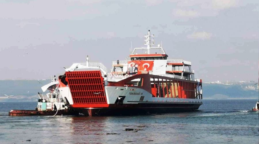 Türkiye'nin ikinci büyük Ro-Ro yolcu gemisi denize indirildi