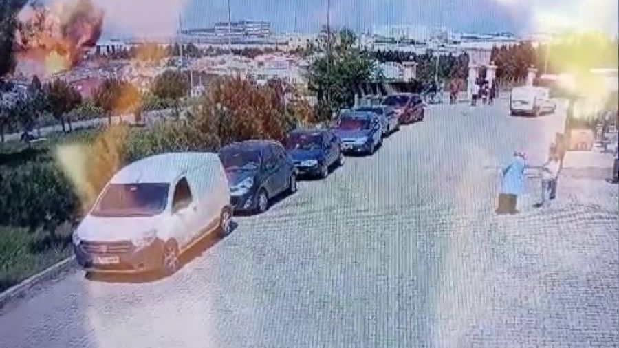 Tuzla'da boya fabrikasnda yangn: 3 l