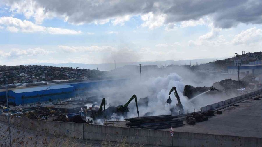 Üç gündür yanıyor, işte çevreye zararı