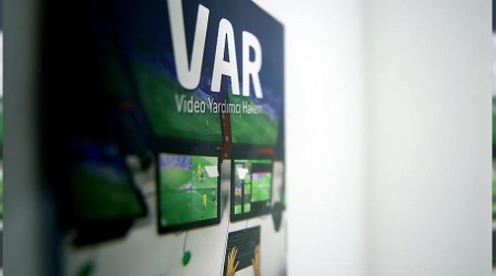 UEFA'dan 3. VAR kursu