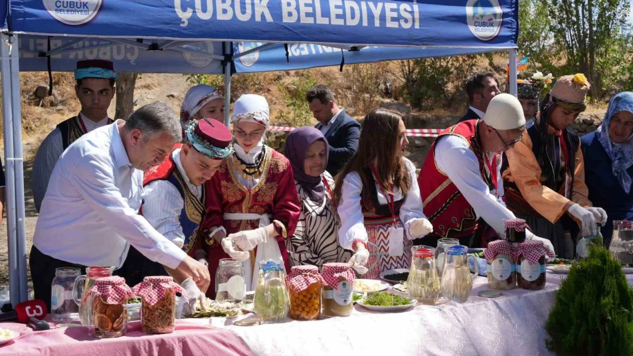 Uluslararas ubuk Turu ve Kltr Festivali balad